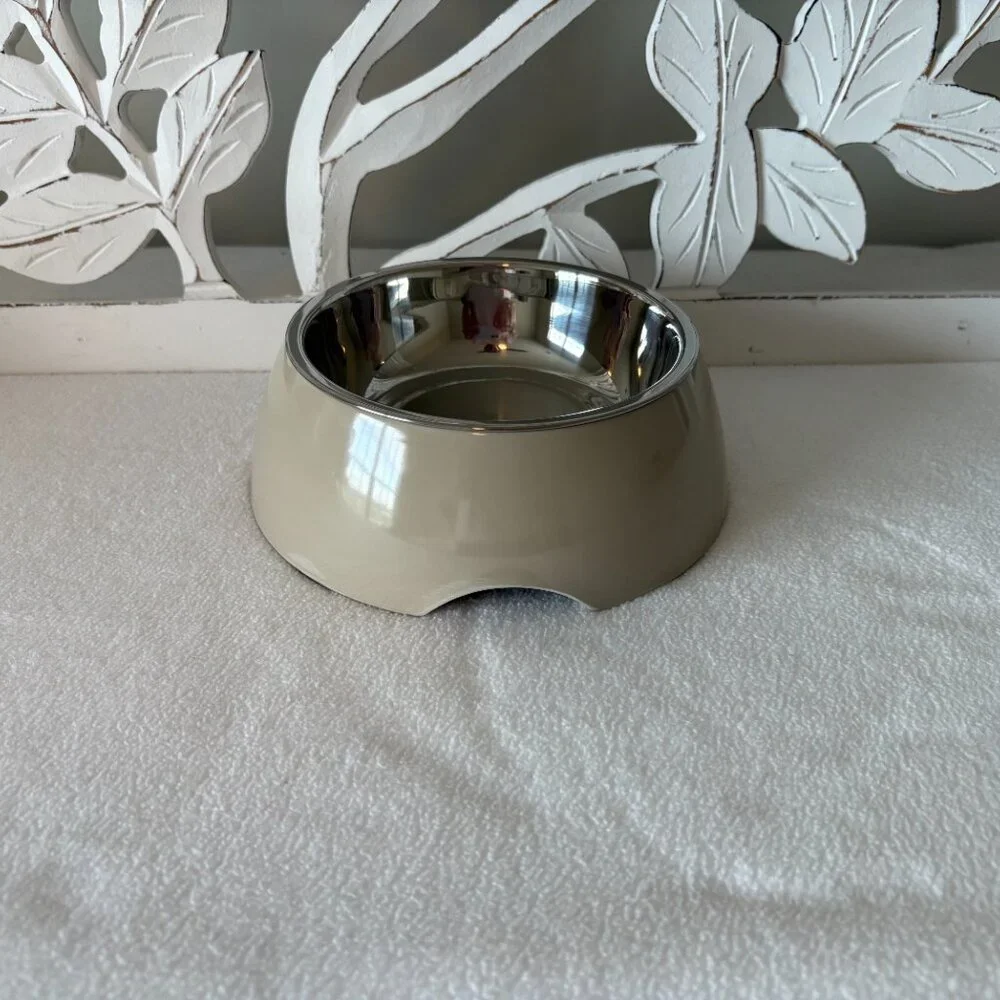 NWT - Sport Pet Living Melamine and Stainless-Steel Insert Pet Bowls - Medium